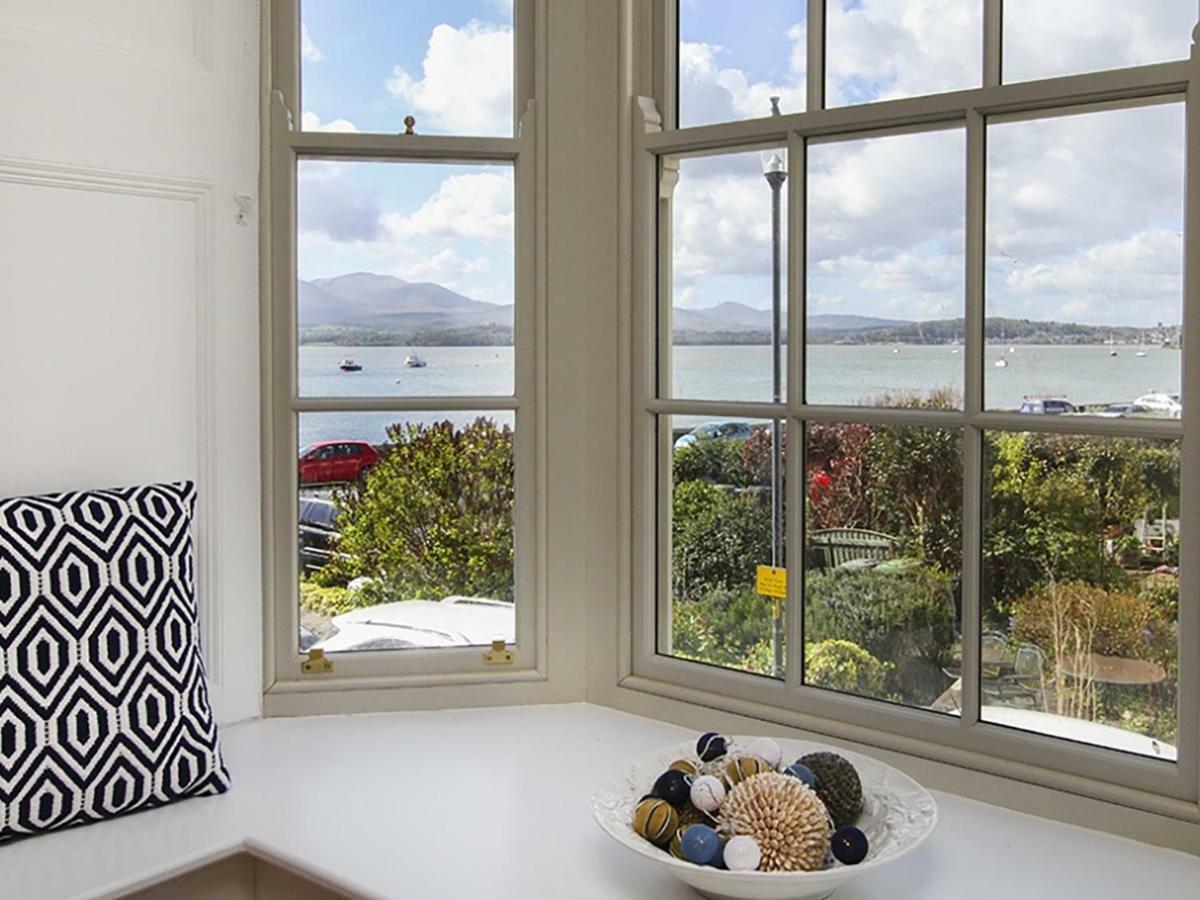 Villa Tri Raglan Mawr à Beaumaris Extérieur photo